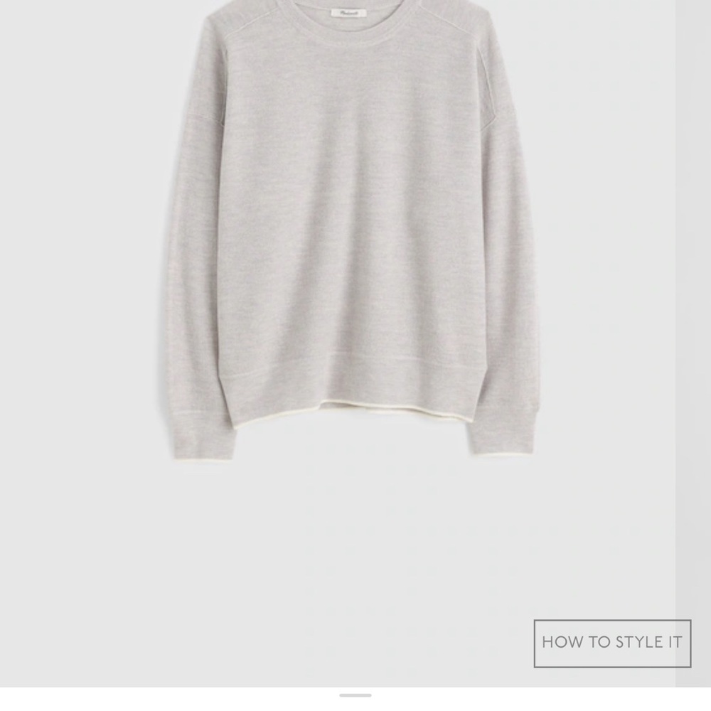 Women’s Gray Sweater
